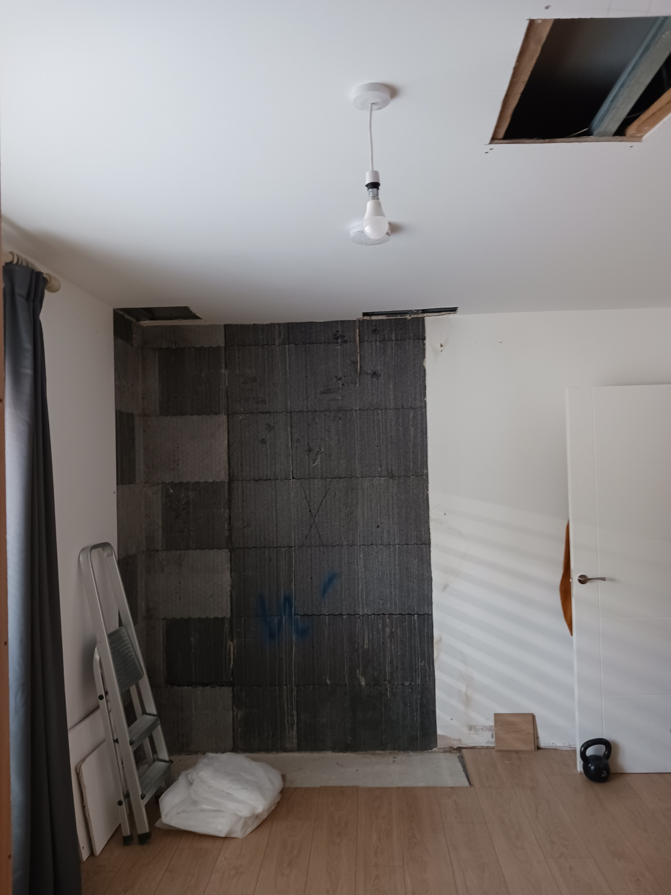 laptop analytics dashboard